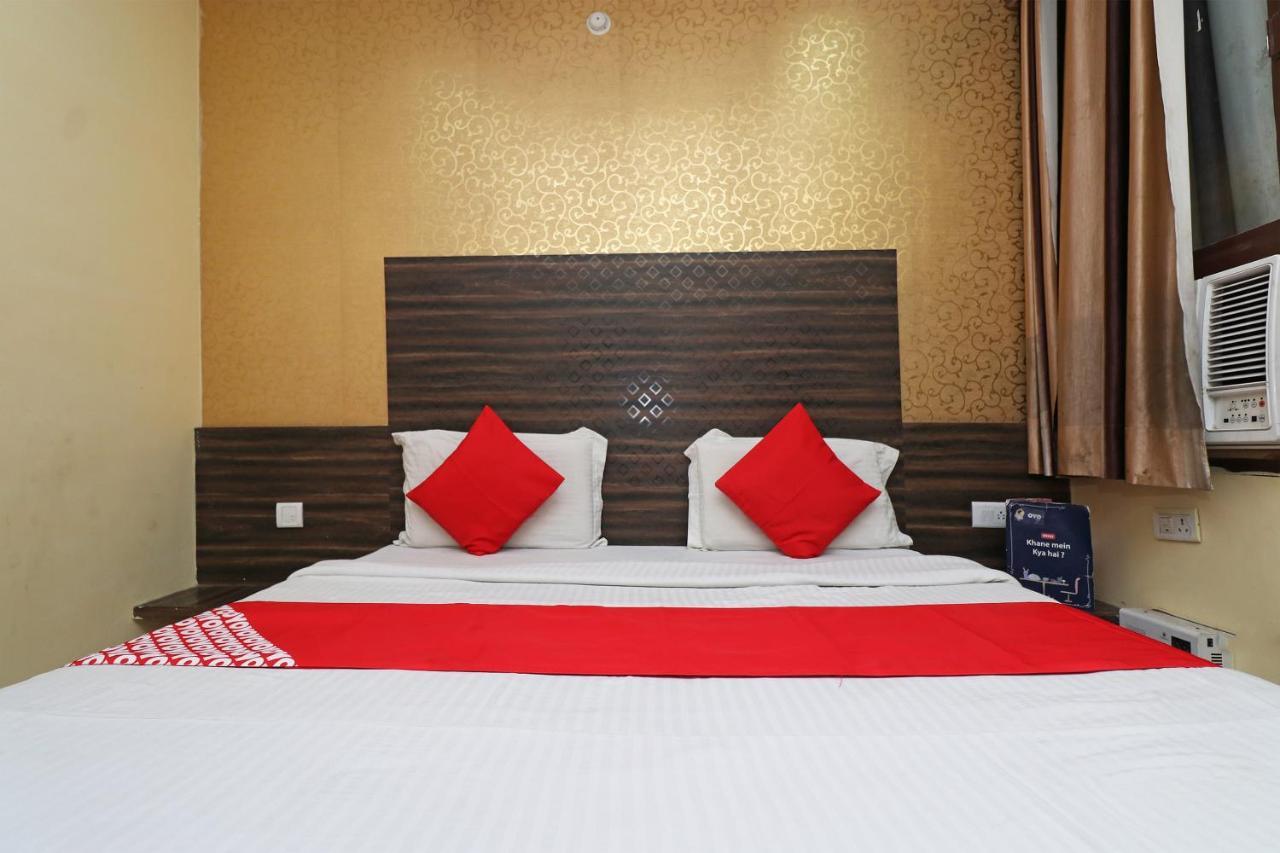 Oyo Flagship 8393 Hotel Park Avenue Lucknow Eksteriør bilde